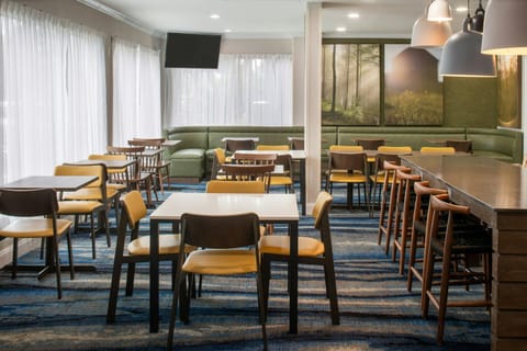 Fairfield by Marriott Inn & Suites Gulfport Hotel in Gulfport