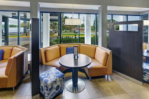 Courtyard by Marriott Chicago Glenview/Northbrook Hotel in Glenview