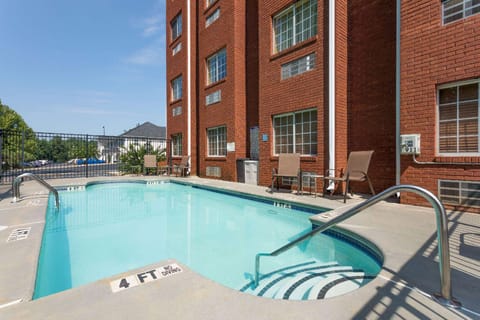 Microtel Inn & Suites by Wyndham Stockbridge/Atlanta I-75 Hotel in Stockbridge