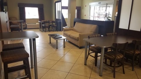 Shared lounge/TV area