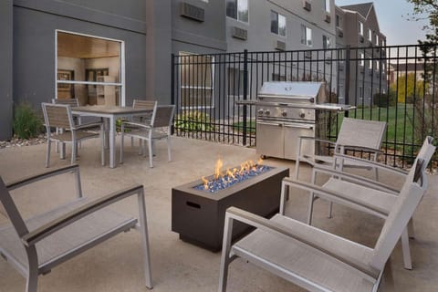 Country Inn & Suites by Radisson, Brookings, SD Hotel in South Dakota