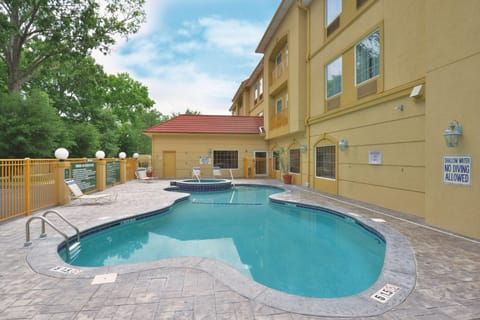 La Quinta Inn & Suites by Wyndham Savannah Airport - Pooler Hotel in Pooler