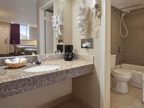 Quality Inn Harvey - New Orleans Hotel in Harvey