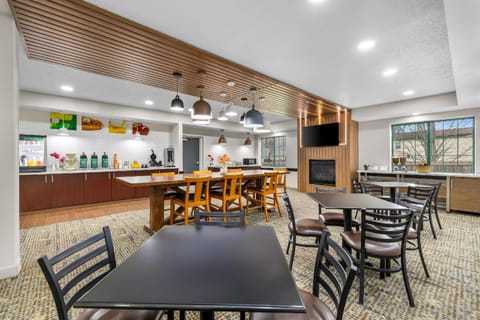 Quality Inn Brewerton - Syracuse Oneida Lake Area Hotel in Brewerton