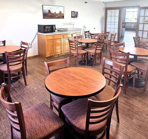 Days Inn by Wyndham North Sioux City Hotel in North Sioux City