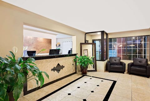 Days Inn by Wyndham Fort Walton Beach Hotel in Fort Walton Beach