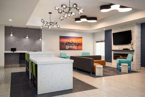 La Quinta Inn & Suites by Wyndham Gonzales LA Hotel in Gonzales