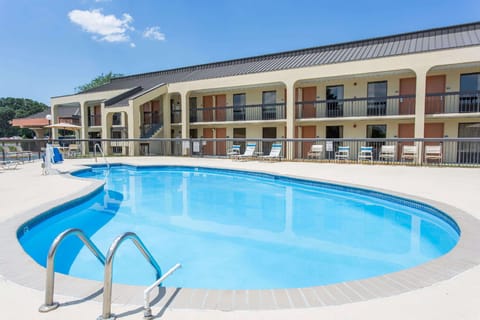 Days Inn by Wyndham Norfolk Airport Hotel in Norfolk