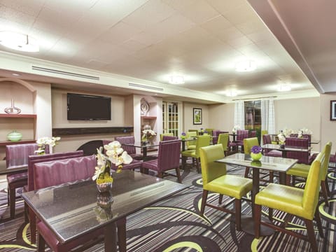 Days Inn by Wyndham Gainesville University I-75 Hotel in Gainesville