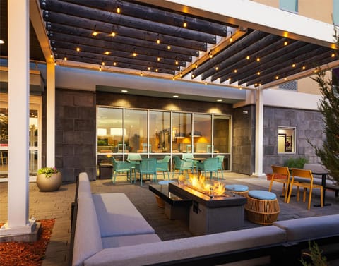 Home2 Suites by Hilton Roseville Minneapolis Hotel in Roseville