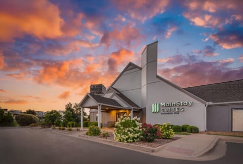 MainStay Suites St. Louis - Galleria Hotel in Richmond Heights