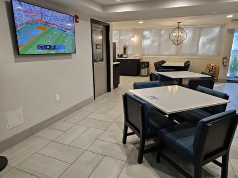 La Quinta Inn & Suites by Wyndham Deerfield Beach I-95 Hotel in Deerfield Beach