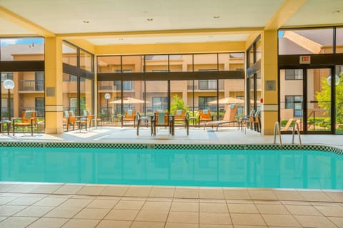 Courtyard by Marriott Chicago Deerfield Hotel in Northbrook