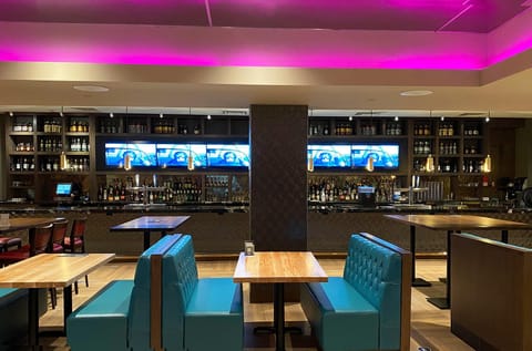 Skyline Hotel & Waterpark Hotel in Niagara Falls