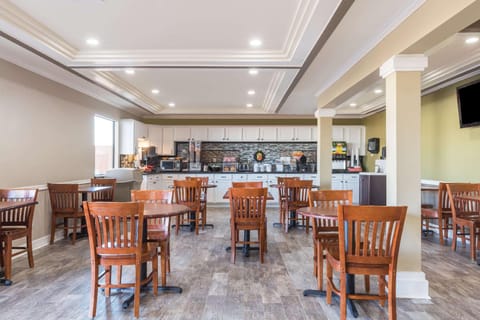 Super 8 By Wyndham Houston/Nasa/Webster Area Hotel in Webster