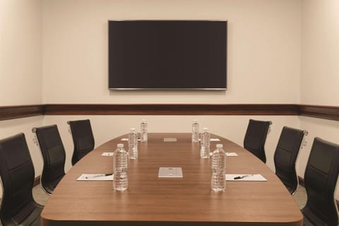 Meeting room(s)
