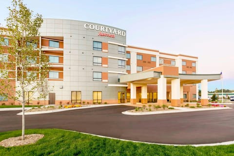 Courtyard by Marriott Kalamazoo Portage Hotel in Portage