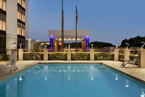 La Quinta Inn & Suites by Wyndham Dothan Hotel in Dothan