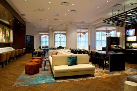 New Orleans Marriott Metairie at Lakeway Hotel in Metairie