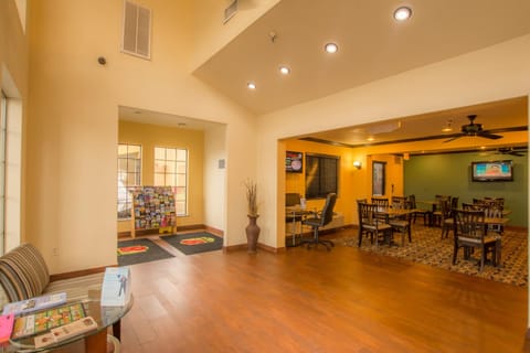 Shared lounge/TV area