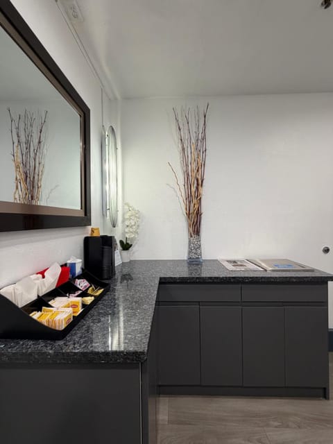 Days Inn by Wyndham San Francisco S/Oyster Point Airport Hotel in South San Francisco