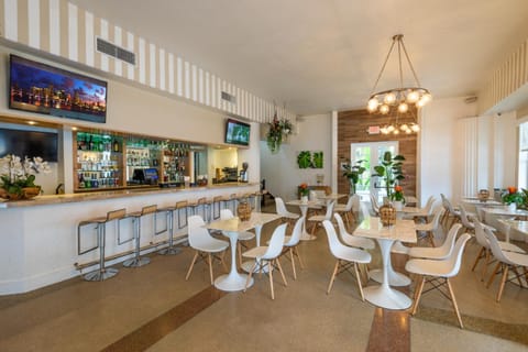 President Hotel Hotel in Flamingo Lummus