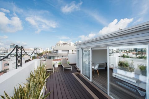 President Hotel Hotel in Flamingo Lummus