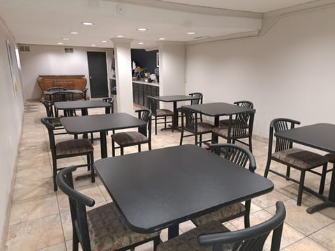 Days Inn & Suites by Wyndham Port Huron Hotel in Port Huron