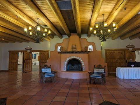 Sagebrush Inn & Suites Hotel in Ranchos De Taos