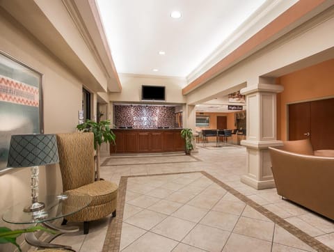 Days Inn & Suites by Wyndham Lakeland Hotel in Lakeland