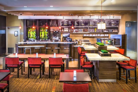 Courtyard by Marriott Charleston Downtown/Civic Center Hotel in Charleston