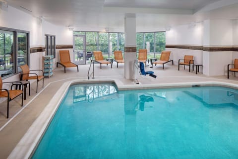 Courtyard by Marriott Charleston Downtown/Civic Center Hotel in Charleston