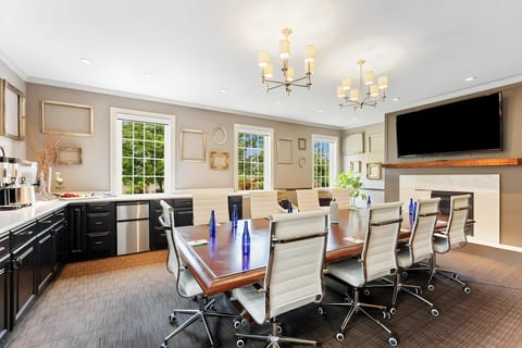 The Essex Resort Resort in Lake Champlain