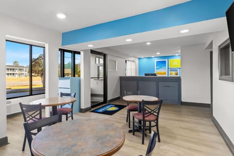 Days Inn by Wyndham Ocean Springs Hotel in Biloxi