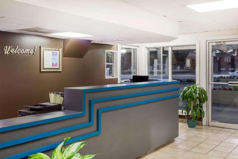 Knights Inn - Statesboro, GA Hotel in Statesboro