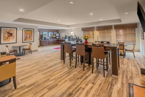 Landmark Suites - Williston Hotel in North Dakota