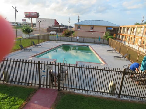 Days Inn by Wyndham Blytheville Hotel in Blytheville