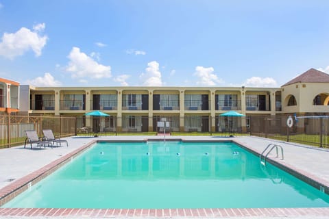 Days Inn by Wyndham Blytheville Hotel in Blytheville