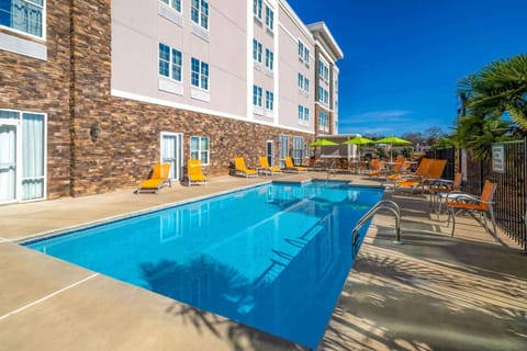 La Quinta Inn & Suites by Wyndham Forsyth Hotel in Forsyth