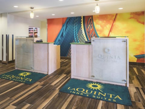 La Quinta Inn & Suites by Wyndham Grand Forks Hotel in Grand Forks