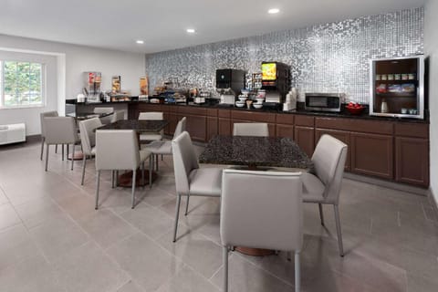 Microtel Inn & Suites by Wyndham Janesville Hotel in Janesville