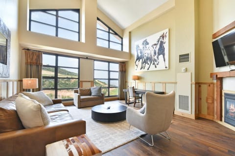 The Grand Summit Lodge By Canyons Resort Lodge in Wasatch County