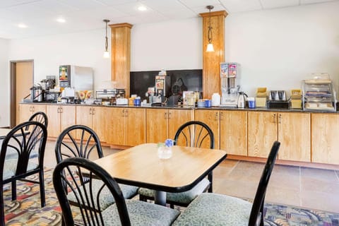 Days Inn by Wyndham Sidney NE Hotel in Sidney