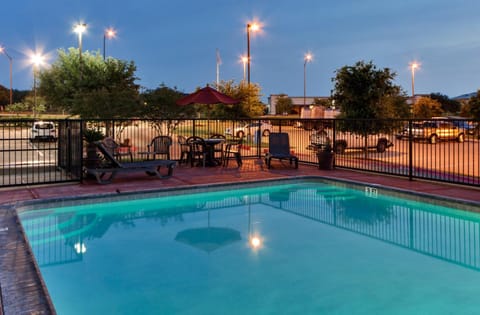 Hawthorn Extended Stay by Wyndham College Station Hotel in College Station