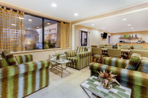 La Quinta Inn by Wyndham Chicago Willowbrook Hotel in Willowbrook