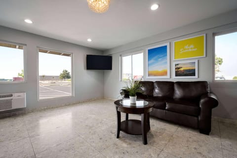 Days Inn by Wyndham Fresno South Hotel in Fresno