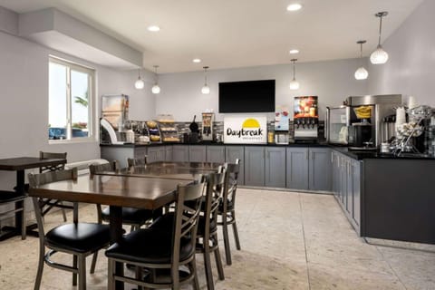 Days Inn by Wyndham Fresno South Hotel in Fresno