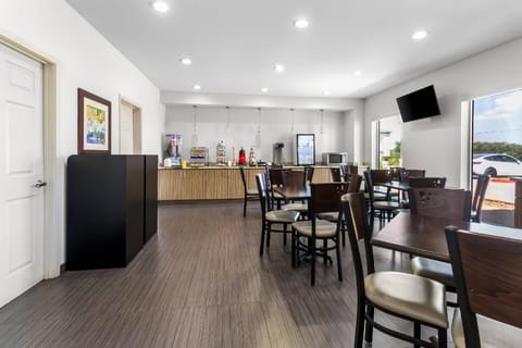 Econo Lodge Hotel in Bryan