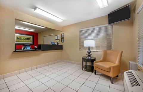 Extended Stay America Select Suites - Gainesville - I-75 Hotel in Gainesville
