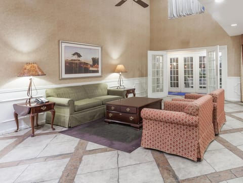 Baymont by Wyndham Hickory Hotel in Hickory